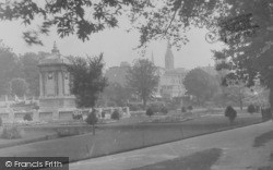 The Gardens And War Memorial 1931, Bournemouth