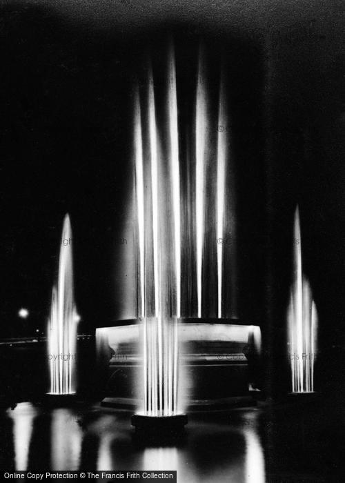 Photo of Bournemouth, The Illuminated Fountain c.1925