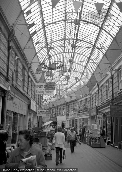 Photo of Bournemouth, Westbourne Arcade c.1975