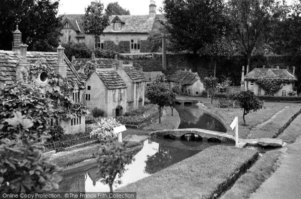 Photo of Bourton On The Water, The Model Village c.1950