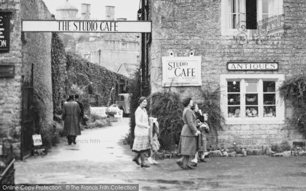 Photo of Bourton On The Water, Visitors To Studio Café c.1950