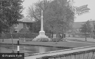 War Memorial 1948, Bourton-on-The-Water