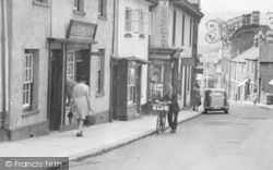 Fore Street c.1950, Bovey Tracey