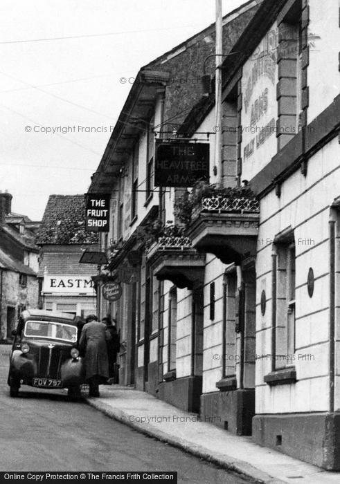 Photo of Bovey Tracey, Fore Street, The Heavitree Arms c.1955