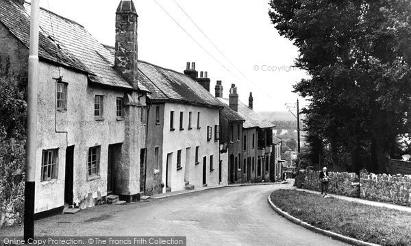 Photo of Bovey Tracey, Mary Street c.1955