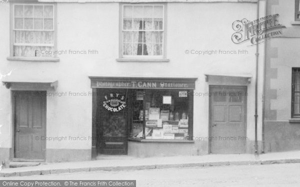 Photo of Bovey Tracey, T.Cann, Photographer And Stationer 1907