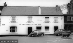 The Cromwell Arms Hotel c.1965, Bovey Tracey