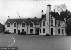 The Dartmoor Hotel c.1950, Bovey Tracey