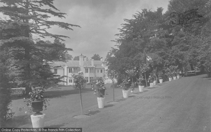 Photo of Box Hill, Burford Bridge Hotel 1931 