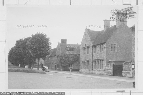 Photo of Brackley, Magdalen College c.1955