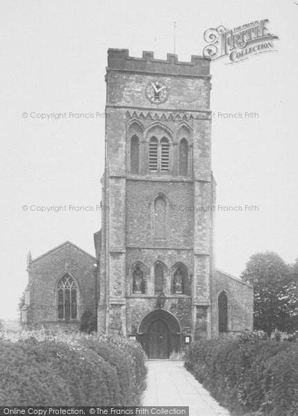 Photo of Brackley, St Peter's Church c.1955