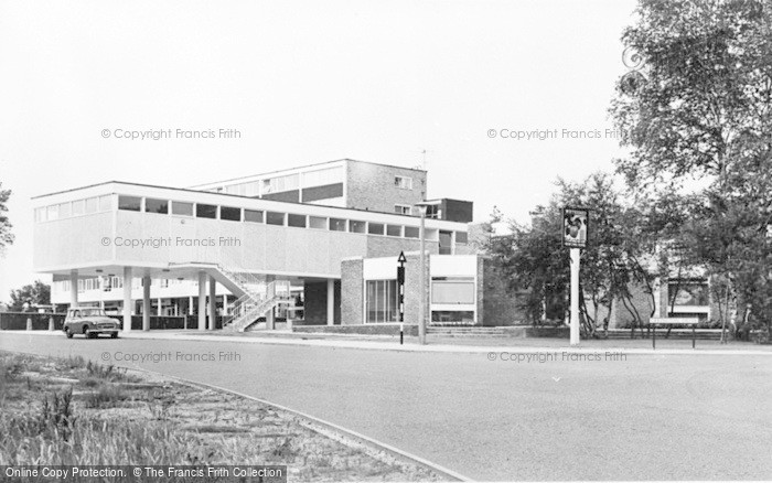 Photo of Bracknell, Harmans Water Community Centre c.1960