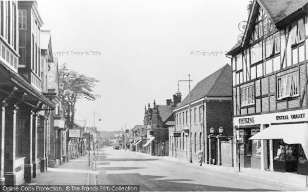 Photo of Bracknell, High Street c.1950