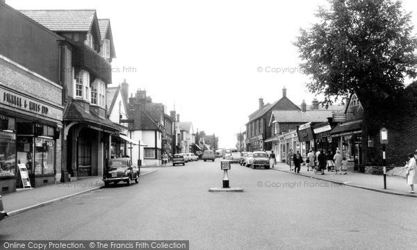 Photo of Bracknell, High Street c.1960