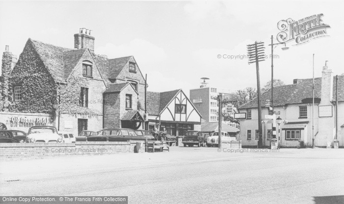Photo of Bracknell, The Old Manor Hotel And Hinds Head c.1965