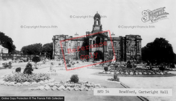 Photo of Bradford, Cartwright Hall c.1965