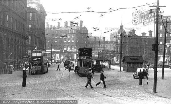 Photo of Bradford, Forster Square c.1950