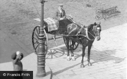 Horse And Trap 1897, Bradford