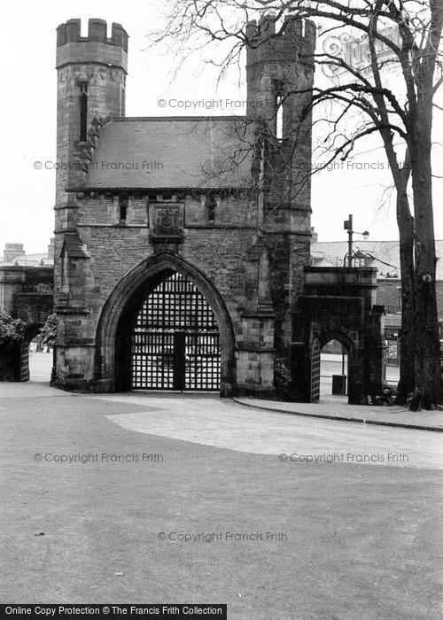 Photo of Bradford, Lister Park, Norman Arch 1951