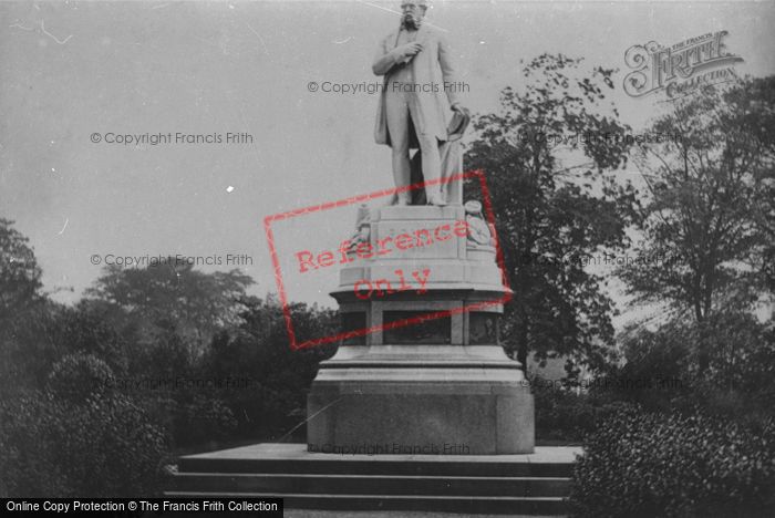 Photo of Bradford, Manningham Park, Lister Monument 1888