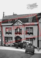 Bradford-on-Avon, The Swan Hotel c.1955, Bradford-on-Avon