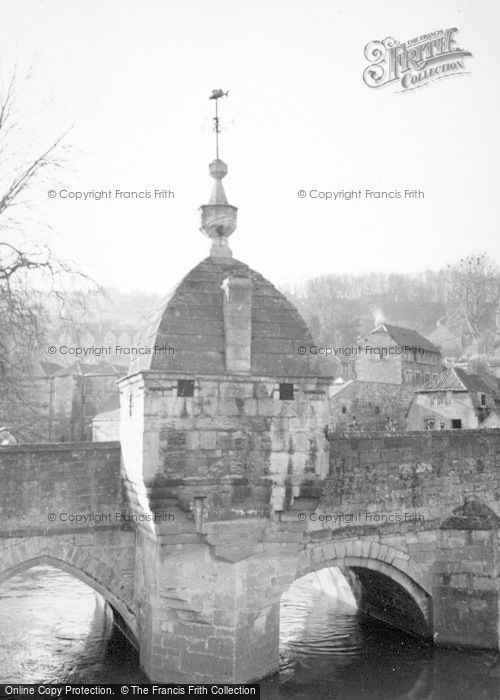Photo of Bradford On Avon, The Town Bridge And Lock Up 1951