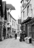 Bradford-on-Avon, Townsfolk In The Shambles c.1955, Bradford-on-Avon