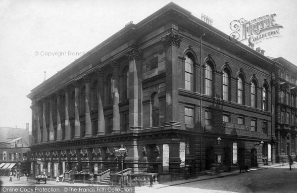 Photo of Bradford, St George's Hall 1897