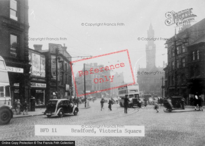 Photo of Bradford, Victoria Square c.1950