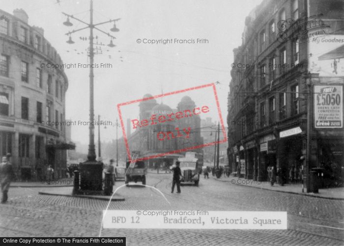 Photo of Bradford, Victoria Square c.1950