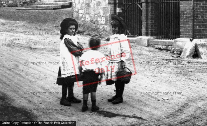 Photo of Brading, Children 1908