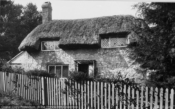 Photo of Brading, Little Jane's Cottage 1923