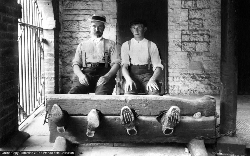 Brading, the Stocks 1908