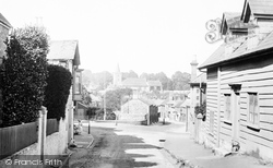Village 1923, Brading