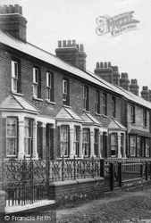 Terrace In Rayne Road 1907, Braintree