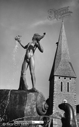 The Fountain c.1960, Braintree