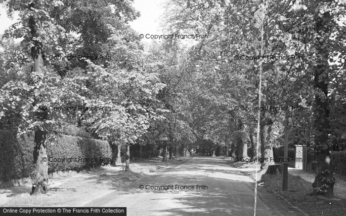 Photo of Bramhall, Bramhall Park Road c.1965
