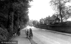 Station Road 1921, Bramley