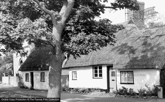 Photo of Brampton, Thatched Cottages c.1960