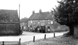 Triton Inn  c.1955, Brantingham