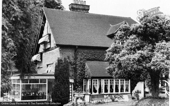 Photo of Brasted, White Hart Hotel c.1955