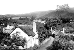 The Village 1923, Bratton