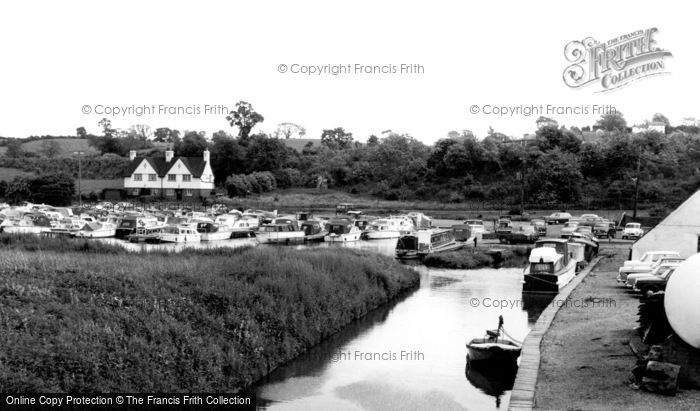 Photo of Braunston, the Canal c1965