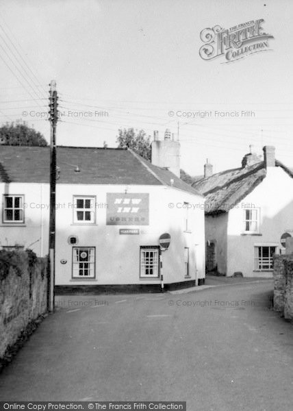 Photo of Braunton, The New Inn c.1965