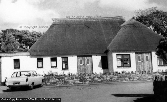 Photo of Braunton, Williams Arms c.1965