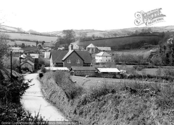 Photo of Brayford, The Village c.1955