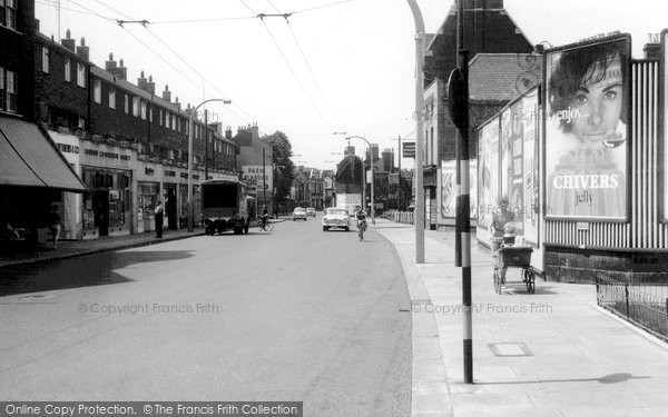 Photo of Brentford, High Street c.1960