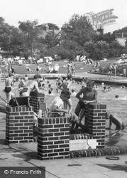 Boys At The Poolside c.1955, Brentwood