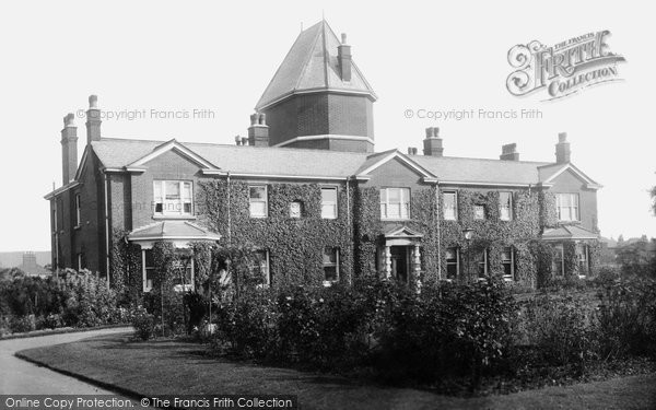 Photo of Brentwood, Hipwood School 1909