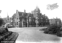 The Asylum 1897, Brentwood